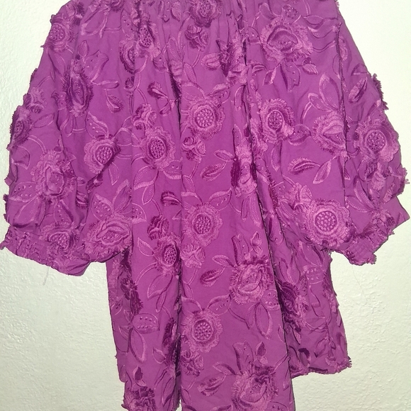 Chico's NWT 3/4 Puff Sleeve Fashion Top Embroidered 3D Floral African Violet 20 - Picture 7 of 7